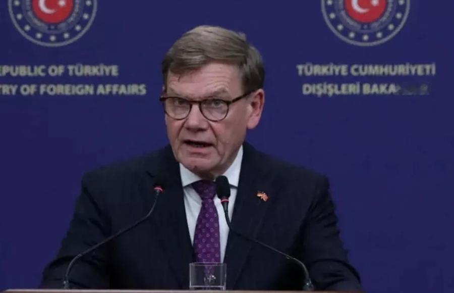 德国媒体10月25日消息说，德国外长取消了访问行程，根本原因是他被要求纠正不当言