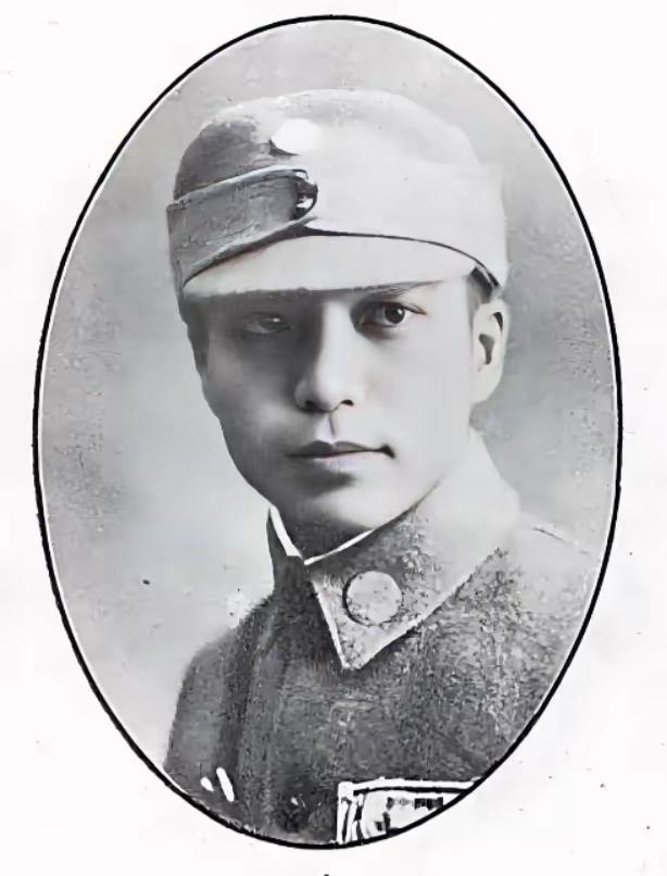 1938年，27岁国军将领陈尔晋，怀疑妻子出轨，跟踪时，见妻子上楼时，谁知，妻子