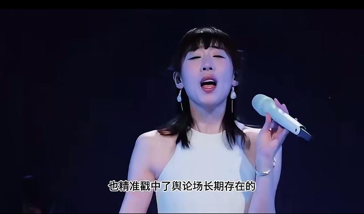 仼素汐口碑炸裂。不仅是演技，还有音乐造诣。
深圳首场个人演唱会更是好评如潮，相关