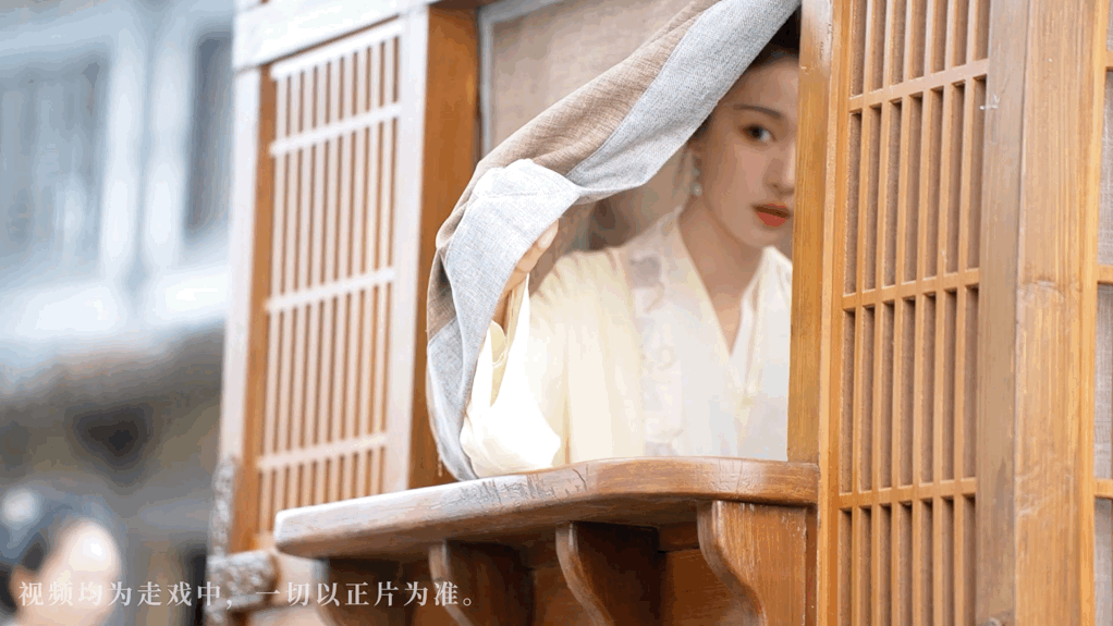 #王楚然柳眠棠杀青特辑##柳舟记杀青# 王楚然柳舟记杀青特辑来了，女装温婉大气，