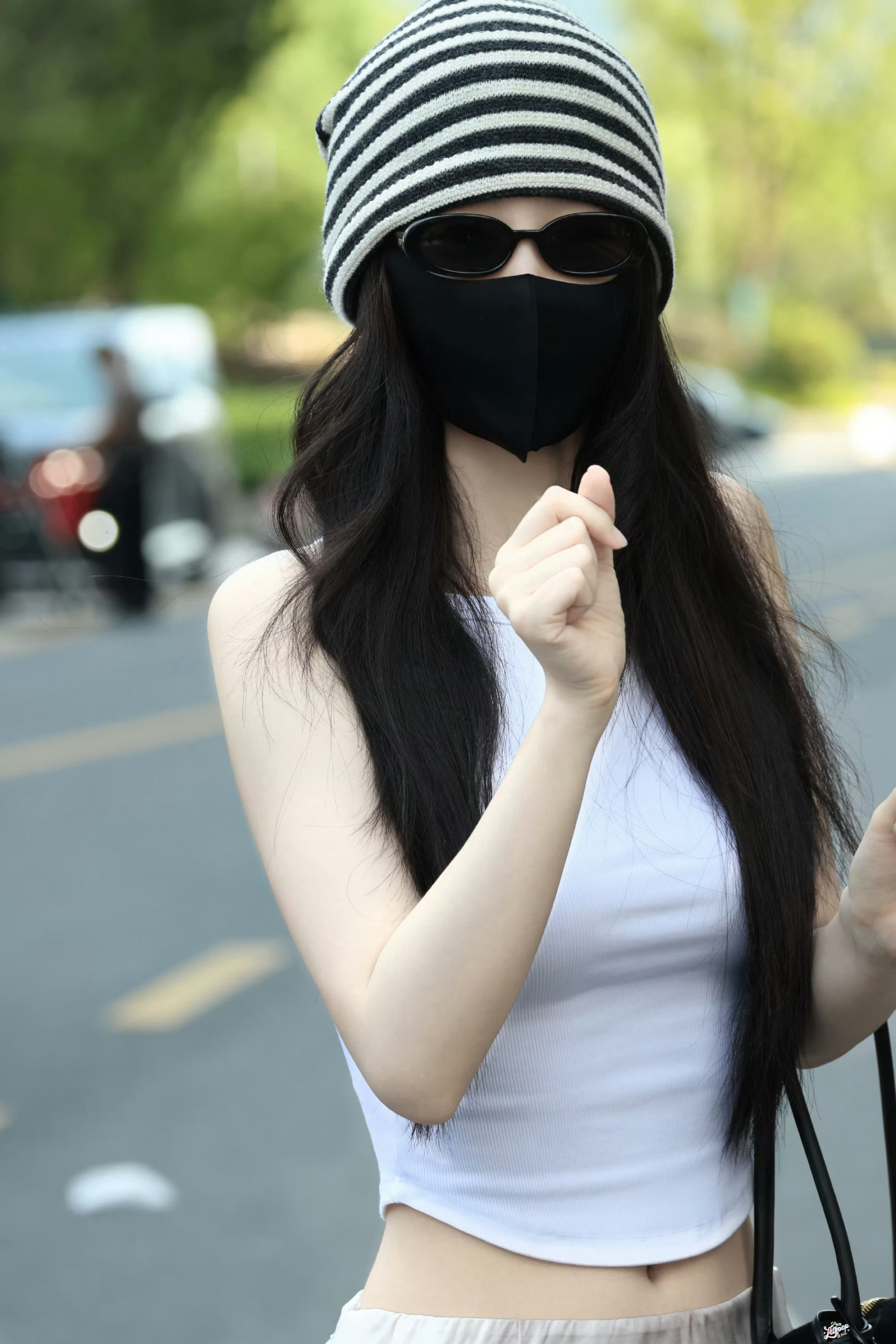 虞书欣 千禧风辣妹好独特的风格[给你小心心] ​​​
