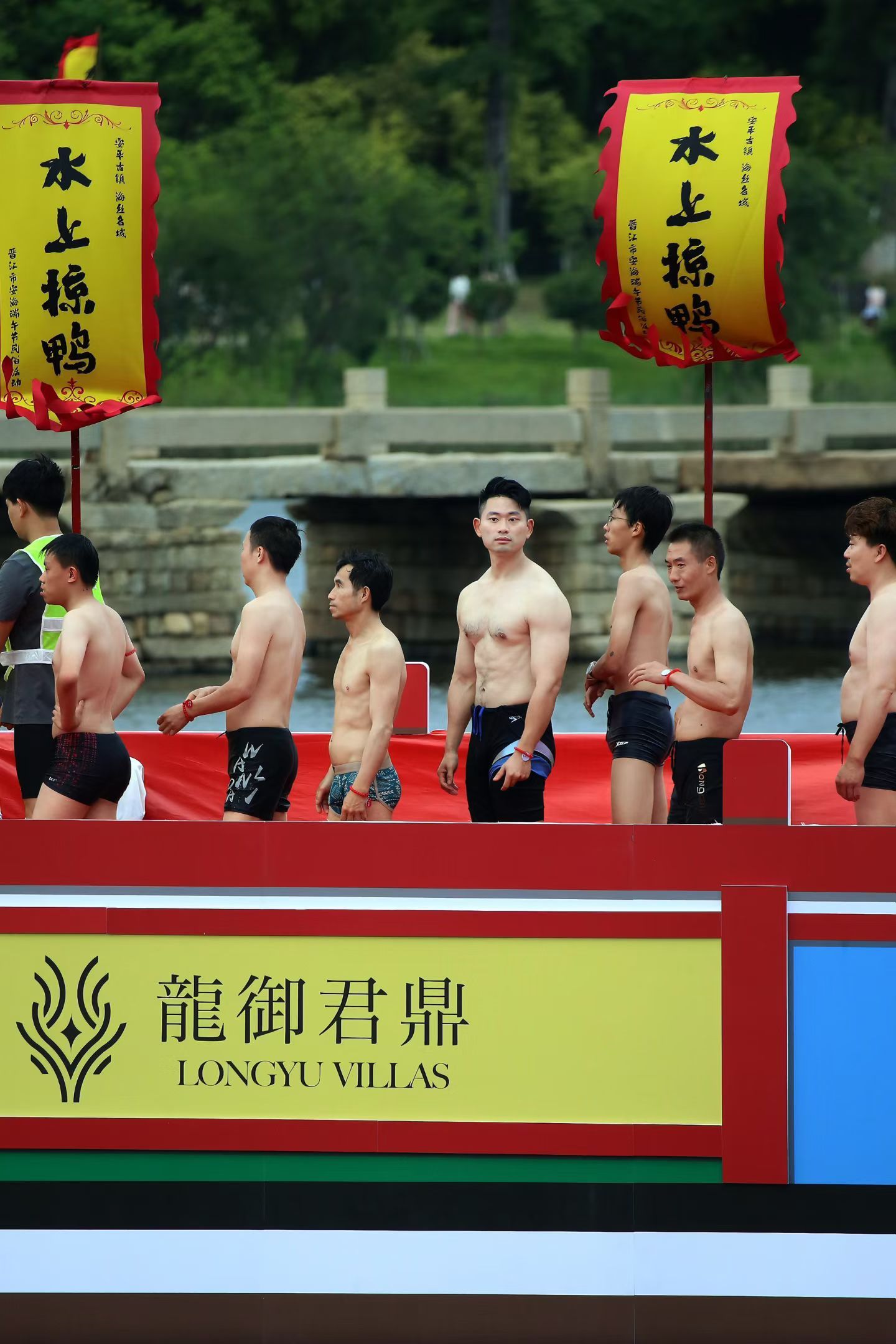人生没有白走的路，每一步都算数，你走过的坎坷，终会变成照亮前路的光。 