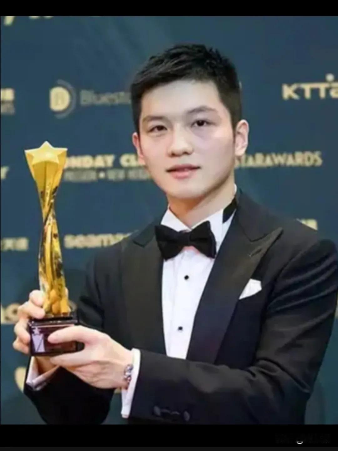 ，也是球迷喜爱和支持的真正的国乒球星，也是当代中国青年的榜样和精神体现！