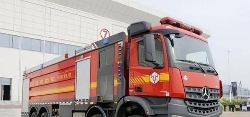 我国是出了名的制造大国，连火箭和航母都能造出来，为何要花2400万人民币，重金购