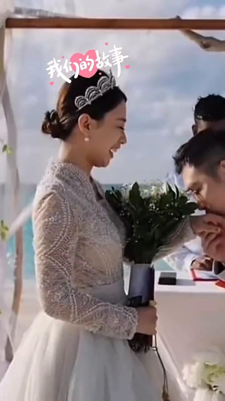 奔赴的精彩不一样。
这个假期国乒结婚日真羡慕，不一样的精彩，我们的故事，恭喜五竹