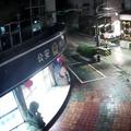 两名外籍女子非法滞留我国，经中间人介绍频繁更换婚恋对象骗婚，计划转运至北方某省再