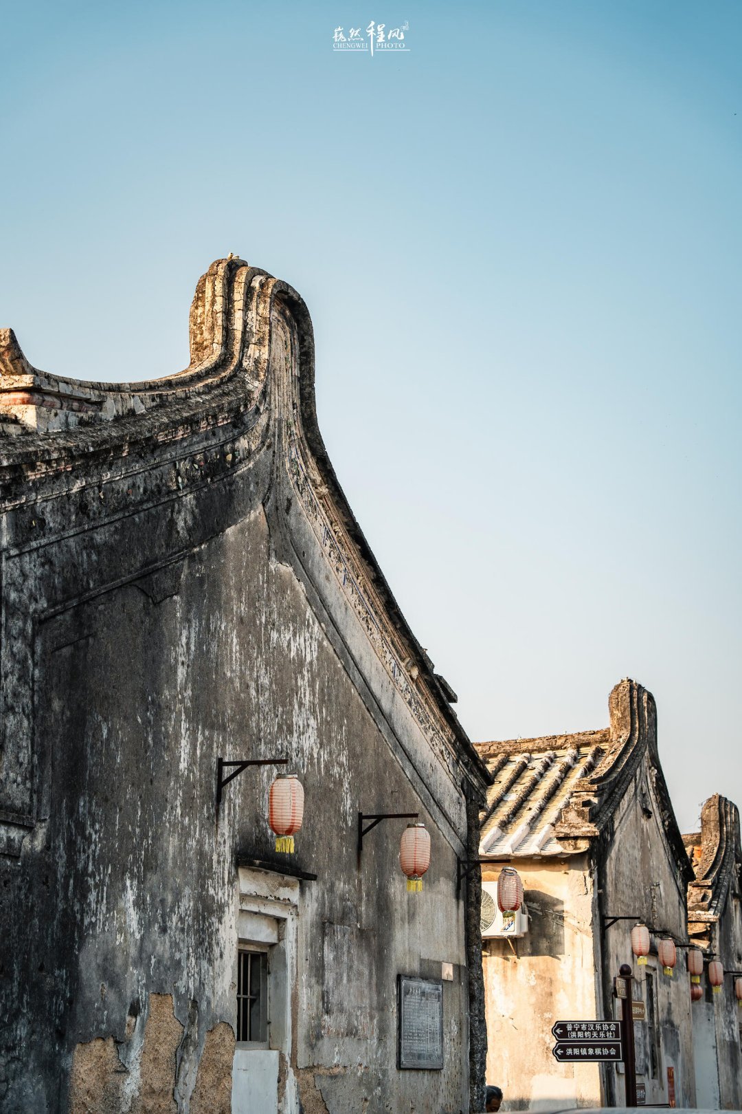 潮汕巨型古厝！百年历史的百鸟朝凤古建筑群来普宁洪阳，一定要逛德安里，称得上潮汕保