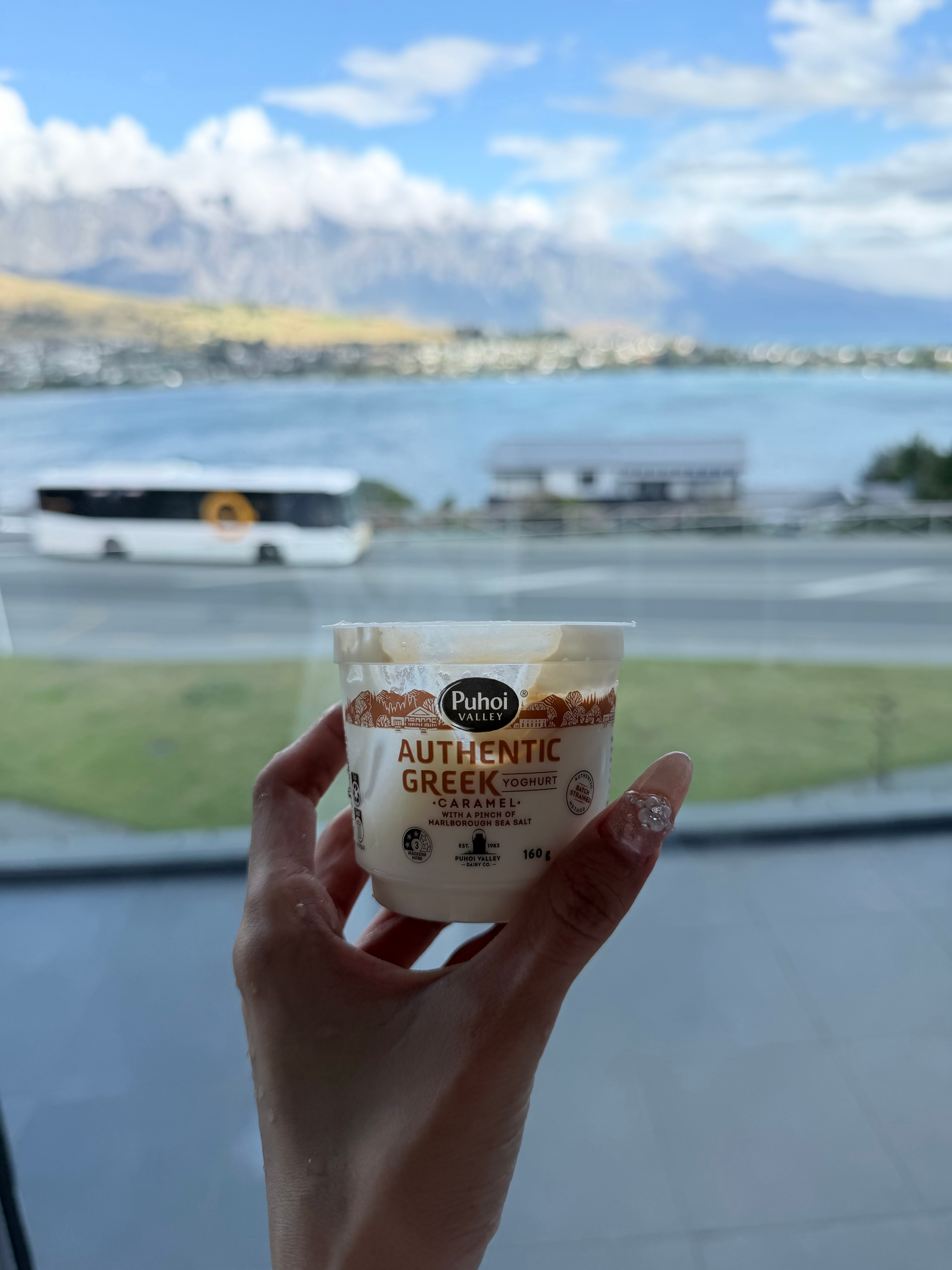 这几个巨好吃！很浓郁的巧克力奶 以及南非生肉做的牛肉干 第一次吃biltong 