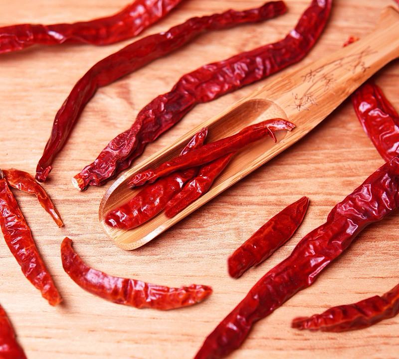你那里的辣椒什么特点？代表辣菜是什么？

湖南辣椒，辣；代表菜：辣椒炒肉；

四