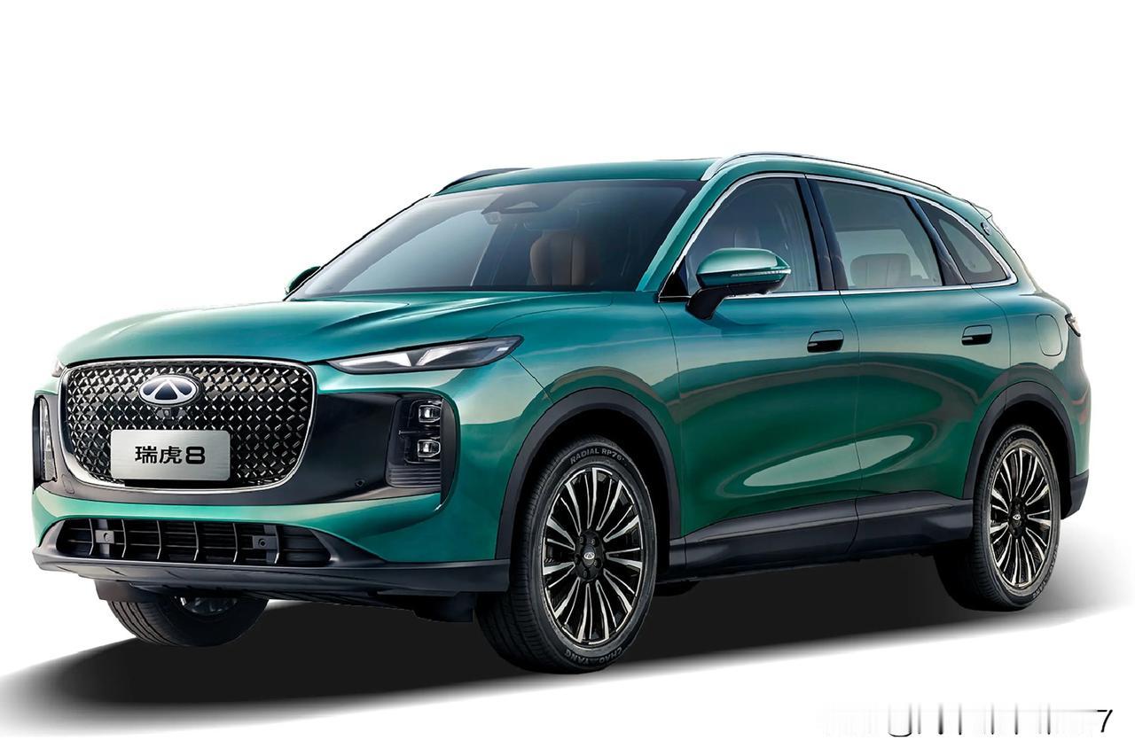 后排空间十分宽敞，要知道这可是在第二排座垫加长、加厚的情况下实现的，2825mm