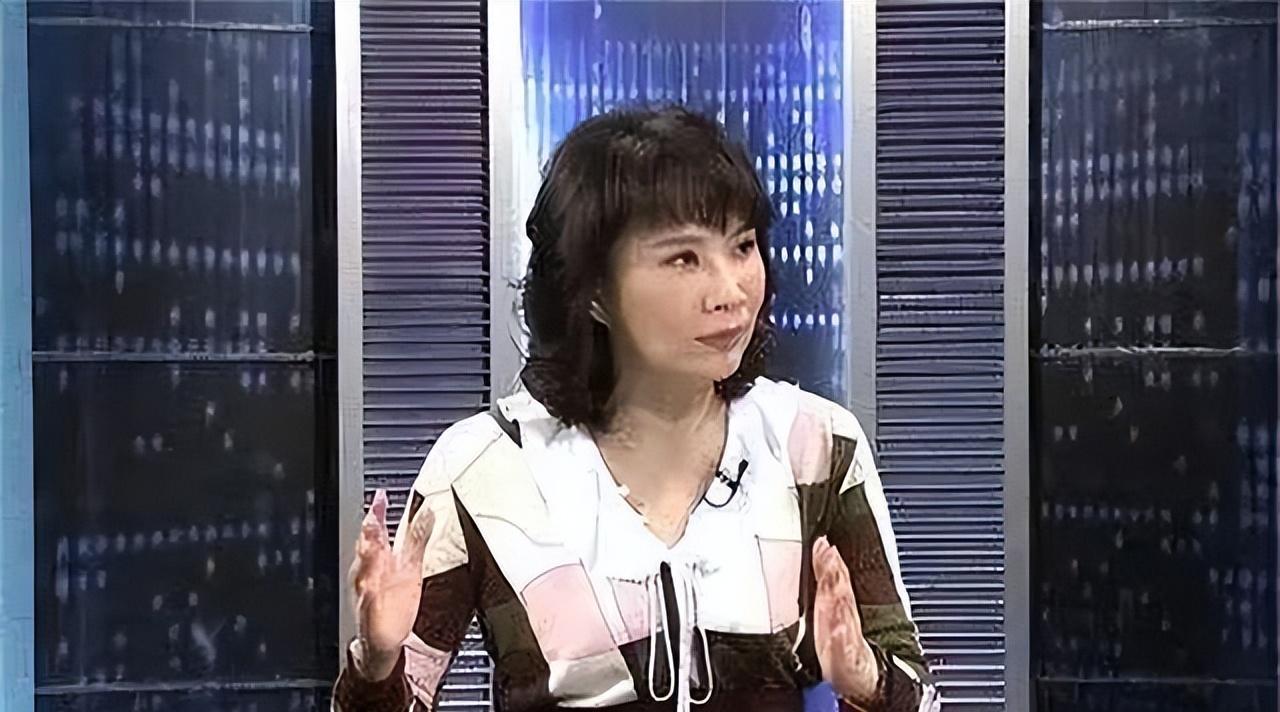 台湾省终于出了个明白人，台媒体人陈凤馨表示，大陆之所以不打台湾省，不是因为岛上官