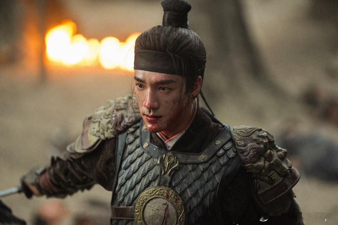 此沙良陈美锦大晏这战此沙良陈美锦身后无人大晏烽火燃，孤臣独自扛。陈彦允以身为盾，