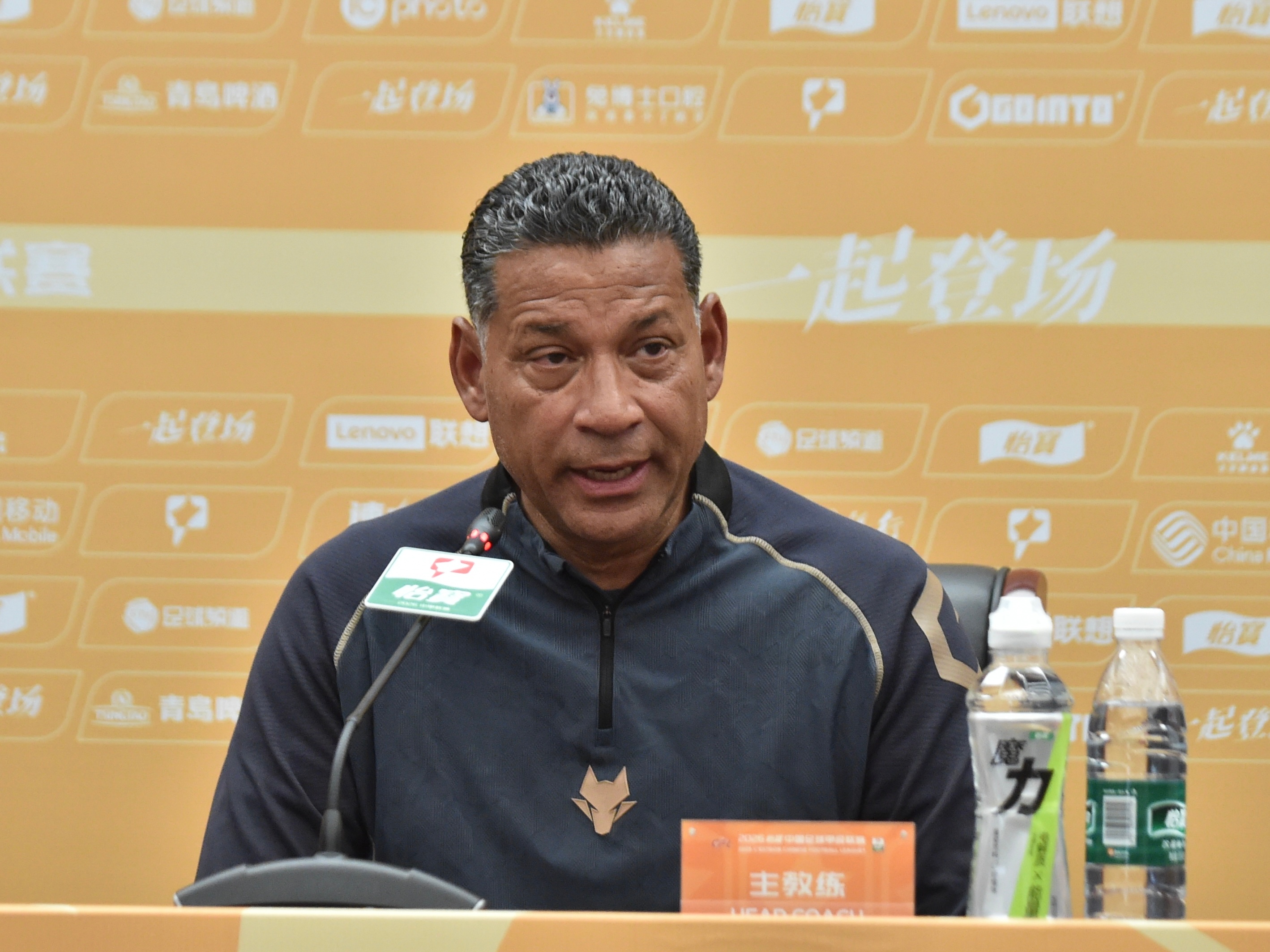 今日瞬间📷 赛后声音🎙主教练弗拉泽：上半场我们踢得不错，但队员们在新球场及球