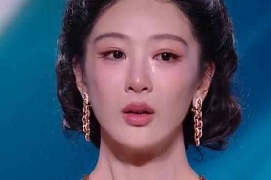 之前听说小沈阳女儿化一次妆要3万，我都觉得够夸张了，直到刷到杨紫白玉兰颁奖礼的妆