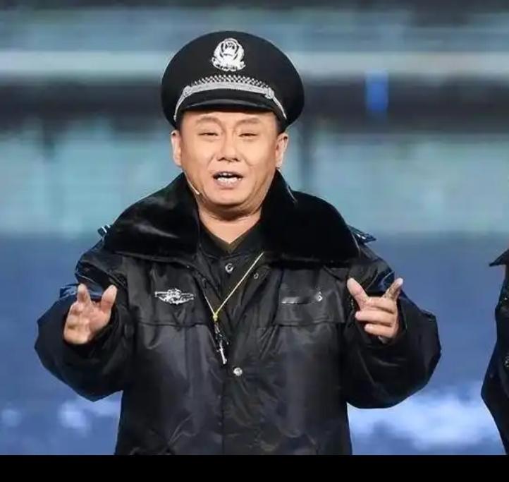邵峰近况曝光！散尽家财蜗居地下室，妻子曾被判活不过38岁，如今结局太暖心
 
谁