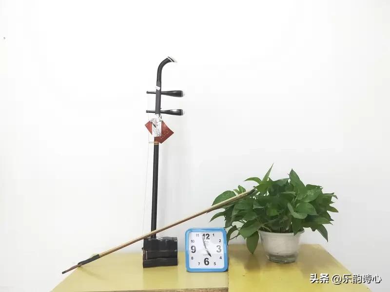如何轻松掌握二胡花指技法? 二胡花指技法想轻松掌握，还真得有点小妙招。我学二胡那