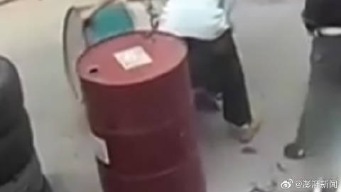 【：尚未作出处罚，已对执法人员批评教育】11月13日上午，澎湃新闻从温州瑞安市有