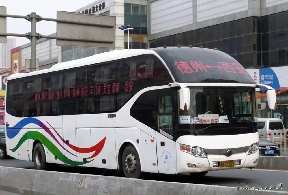 德州目前在运行的省际客运班线只剩下了十几条，只有鼎盛时期的1/5左右。即使现有的