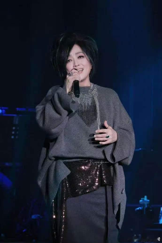 齐豫回应70岁上歌手歌手2026跨越半生依旧奔赴舞台，齐豫 70 岁诠释终身热爱