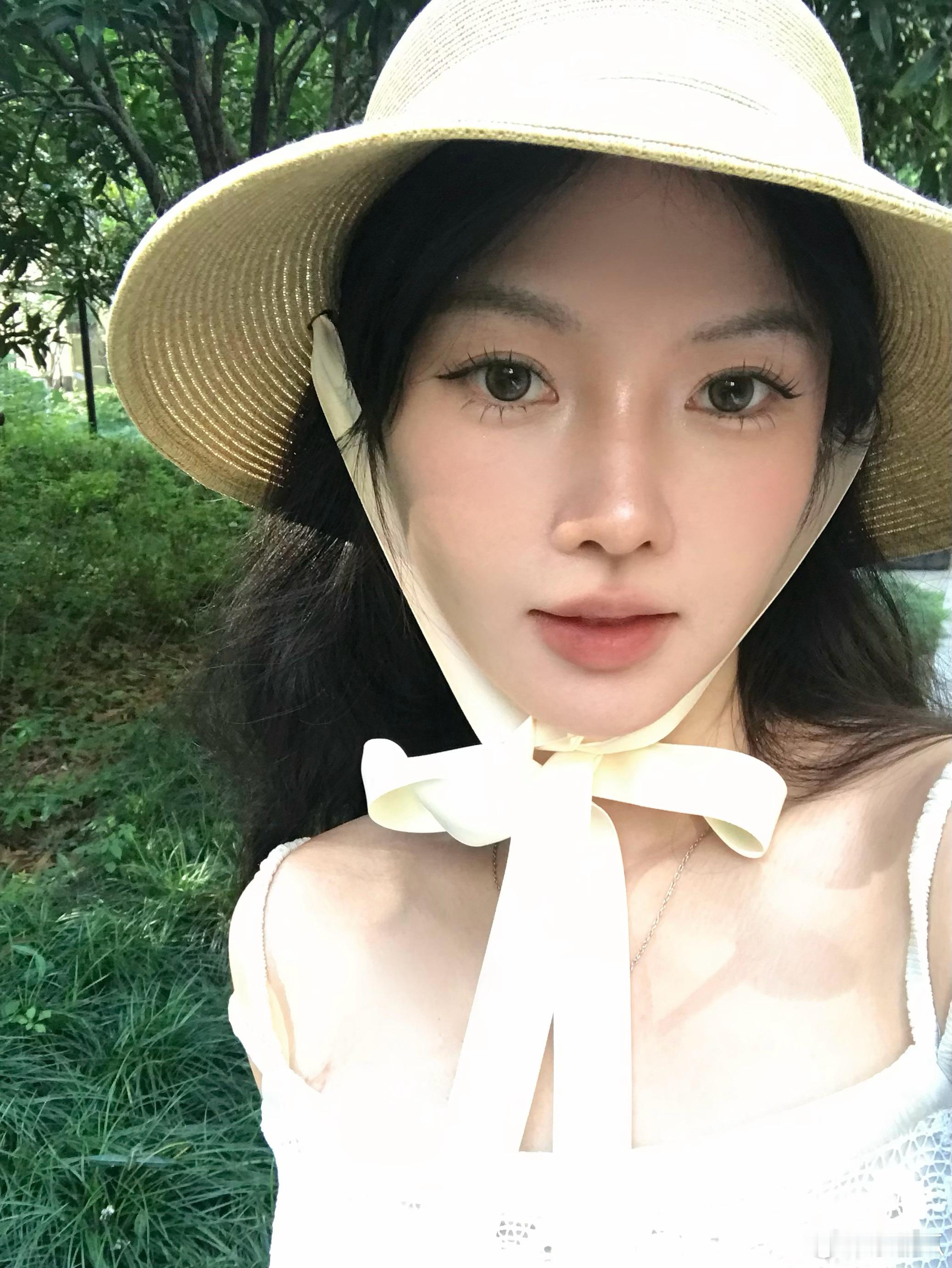 好多姐妹问我高光最近都在用这块ofra lavender icing没想到ofr