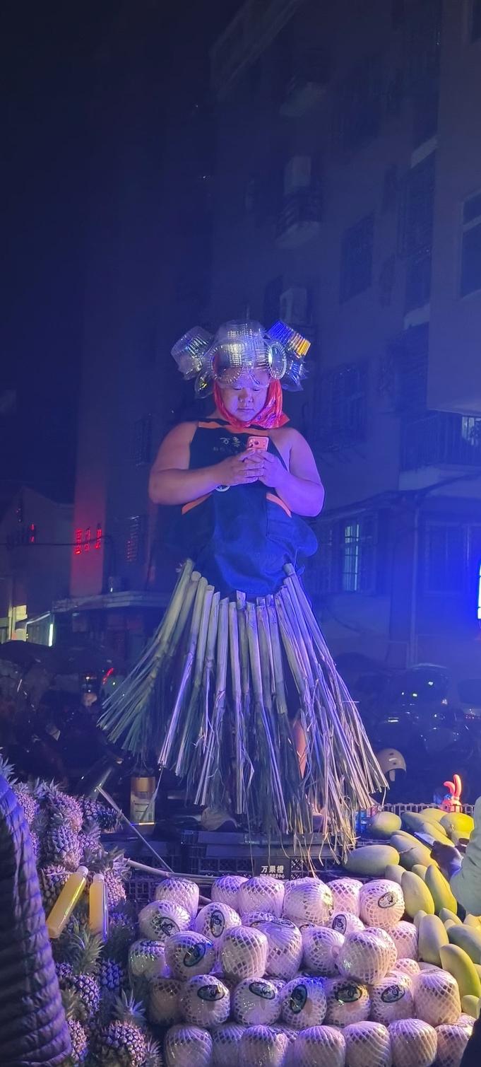 平凡亦不凡，努力皆值得
 
世间工作本无高低之分，每一份凭双手打拼的付出，都值得