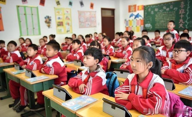 中小学生这八个不易察觉的表现其实都是假努力

1、有一些孩子天天确实很听话写完作