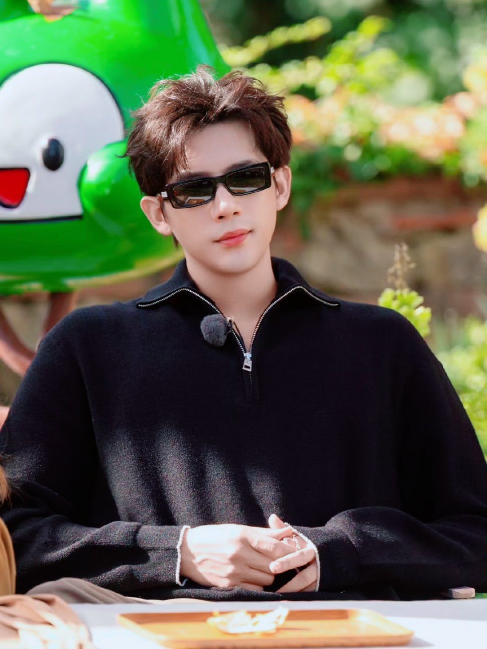 周生生品牌青春代言人王安宇  王安宇现在就出发3你的姓名，像是微风轻轻，让我心跳