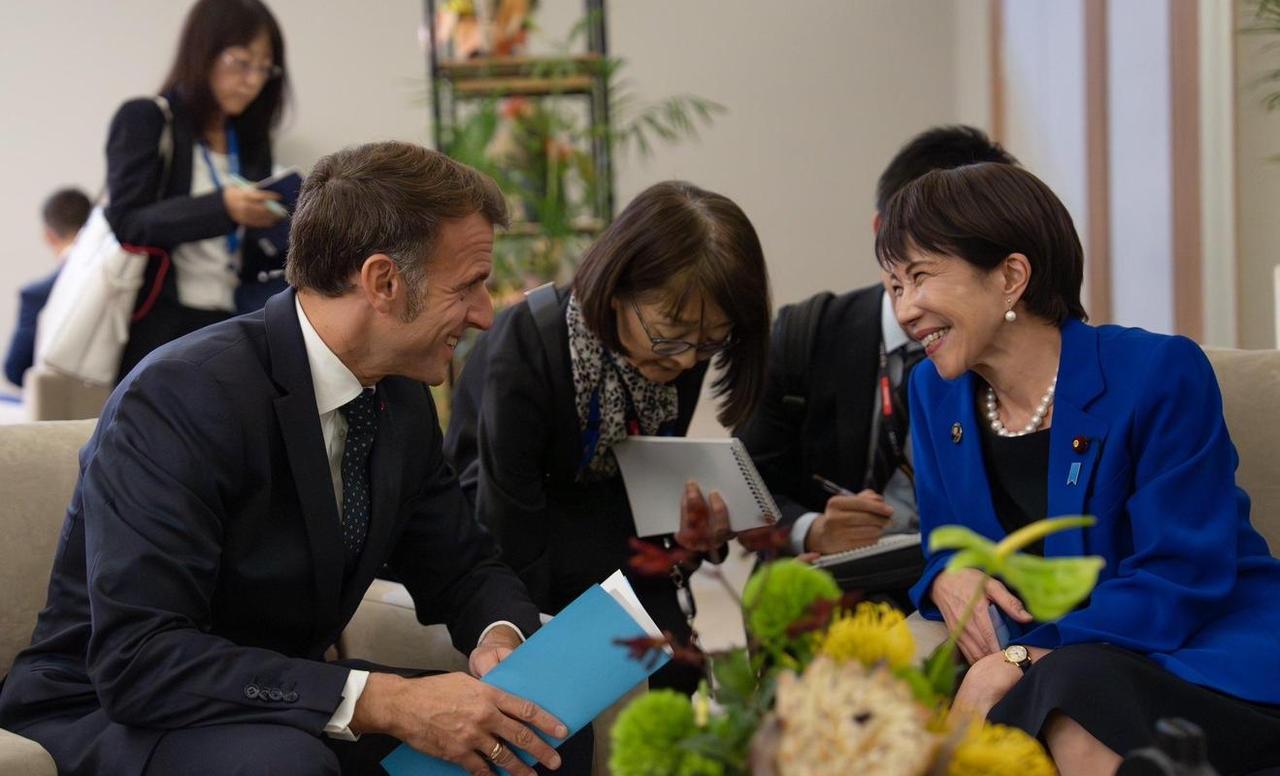 马克龙还有没底线，还是不是一个总统，访问中国不过才几个月，访问中国期间善意满满，