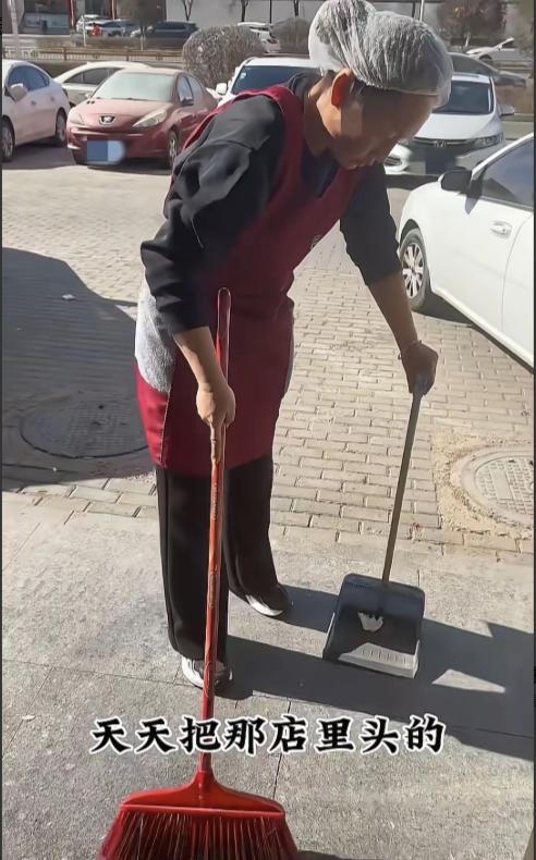 “看哭了！”内蒙古，女子的饭店初八营业，次日，一大姐来找工作，说她啥活都能干，只