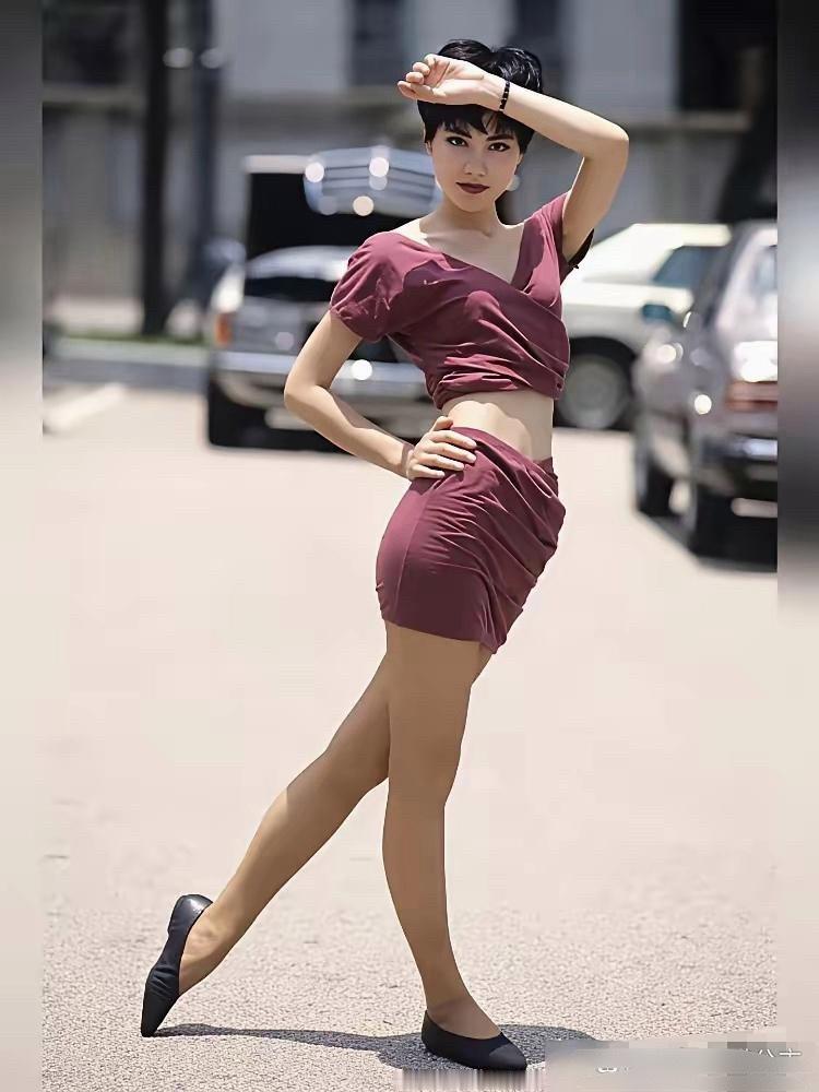 王菲年轻时美照，算什么级别的美女！ 