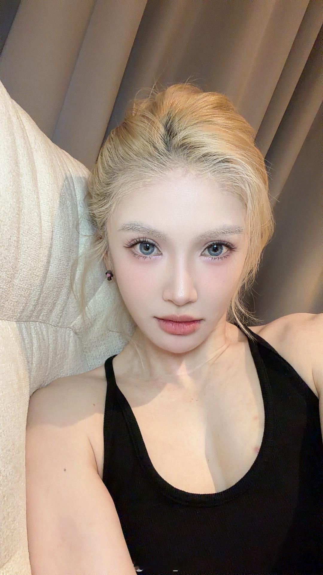 发小红书封面用哪张好心人帮我选选 