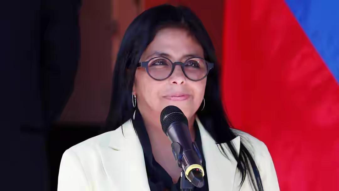 风向变了，委代总统军权到手，美国立即归还油轮，马杜罗有救了？