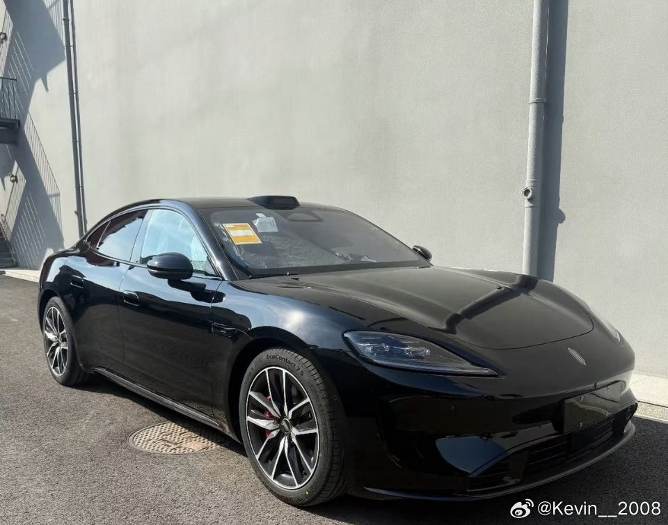 尚界Z7黑色对比小米SU7黑色 这颜值差距很明显啊 