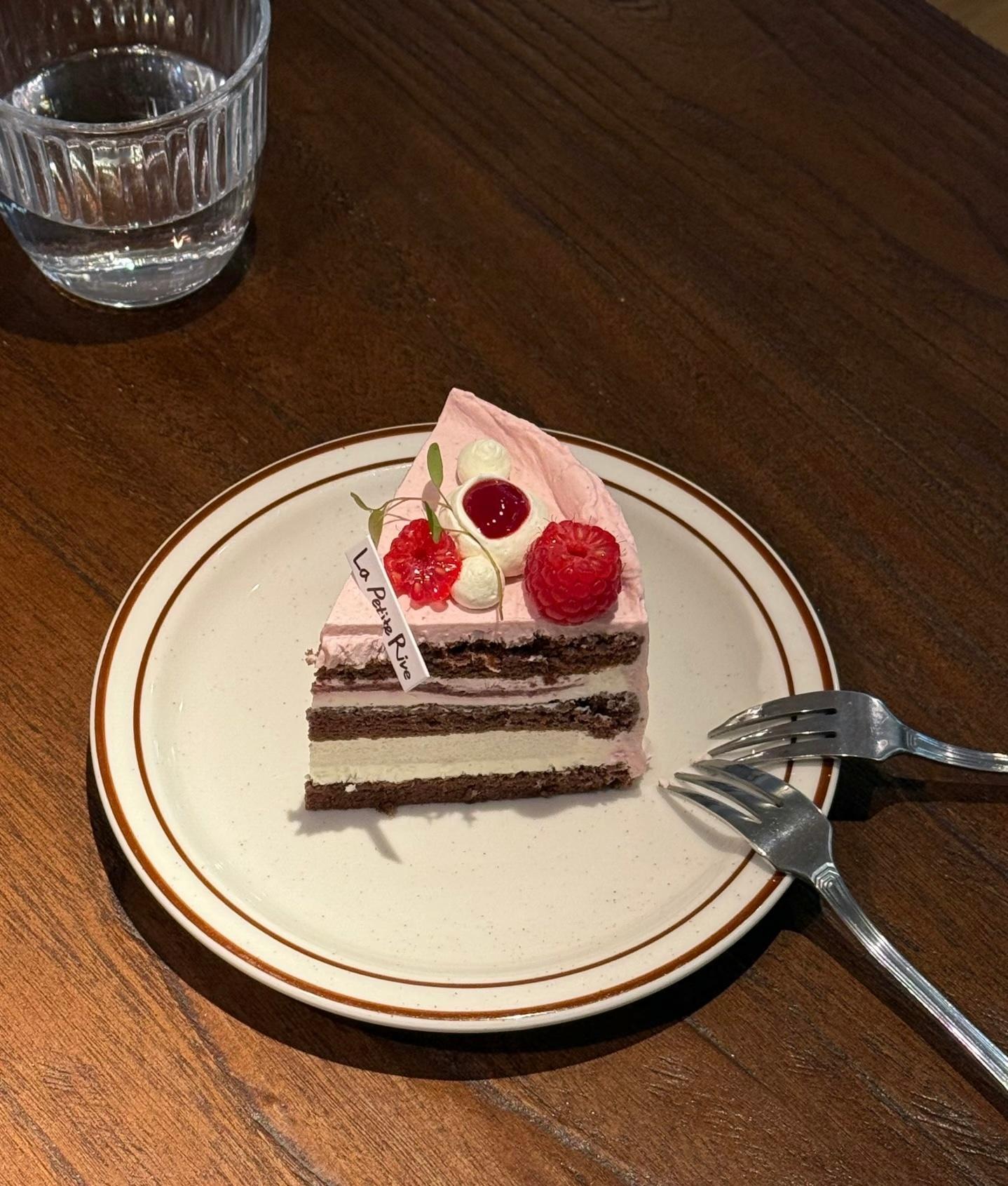 𓌉🍰𓇋 每一岁很珍贵♥️ 