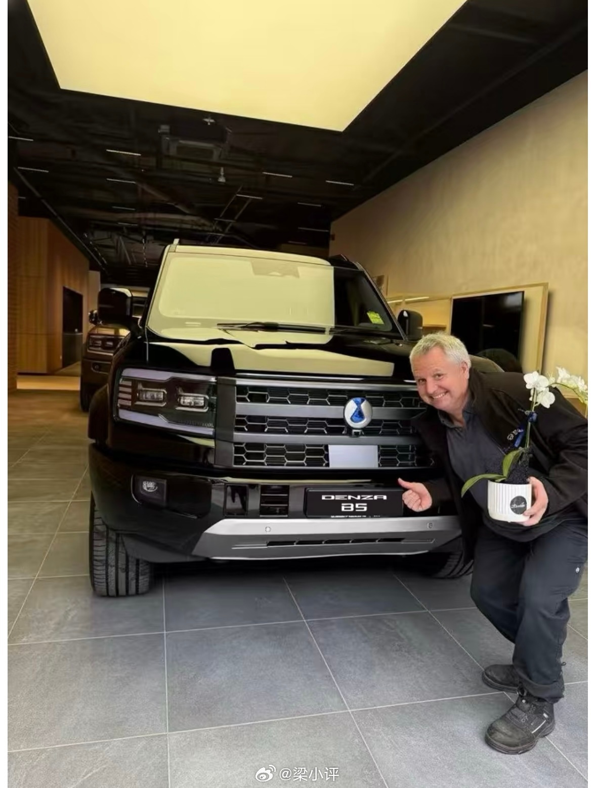 过去4年比亚迪海外市场销量：2022：5.59万台2023：24.28万台202