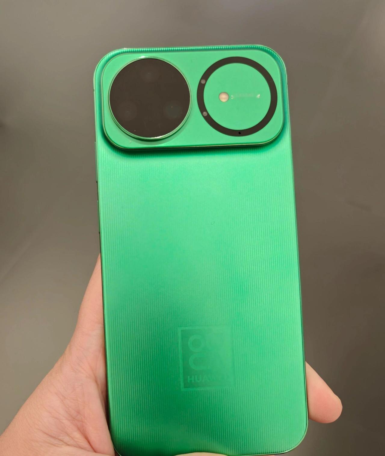 晒图笔记大赛华为Nova15ultra上手体验6.84英寸大直屏、金属中框+65