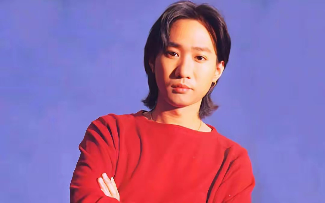 #黄贯中#Beyond乐队成员黄贯中知道这件事后愤怒地表示破坏亡者墓头相当大祸：