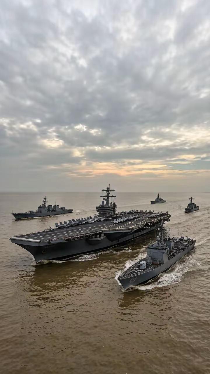 国际消息。航母舰队 中国航母舰队 突击型航空母舰 战舰航母