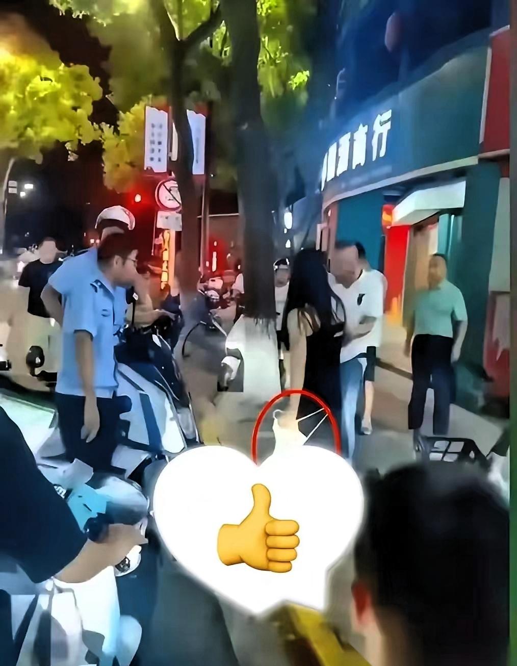 笑不活了！浙江温州，女子晾晒内裤的时候，一不小心手滑了，内裤掉到了楼下，结果正好