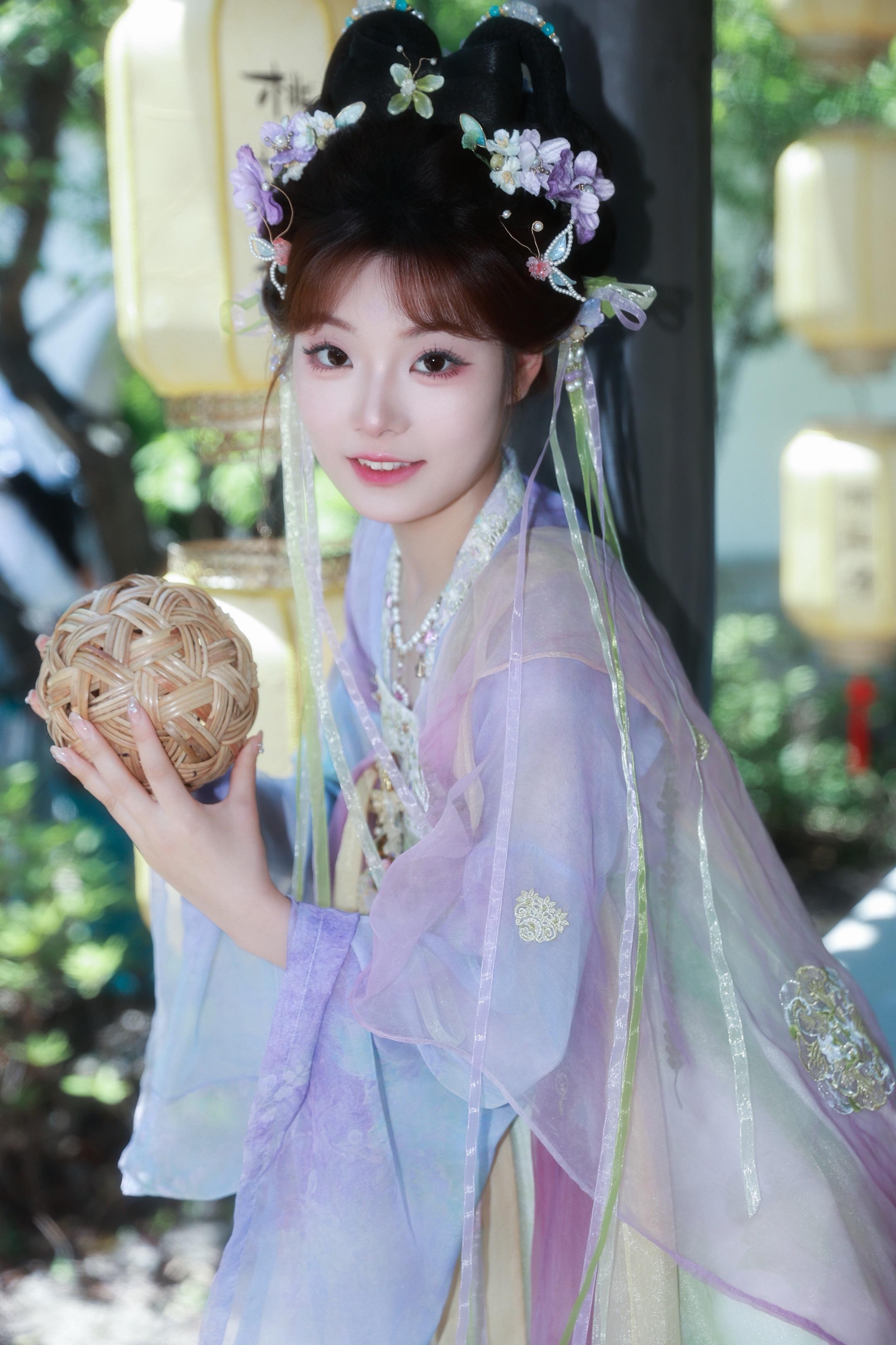 明朝明朝待明朝 ，只愿卿卿意逍遥