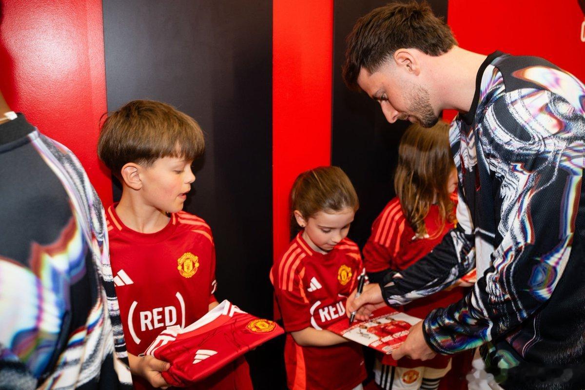 曼联2比1布伦特福德Mason Mount 