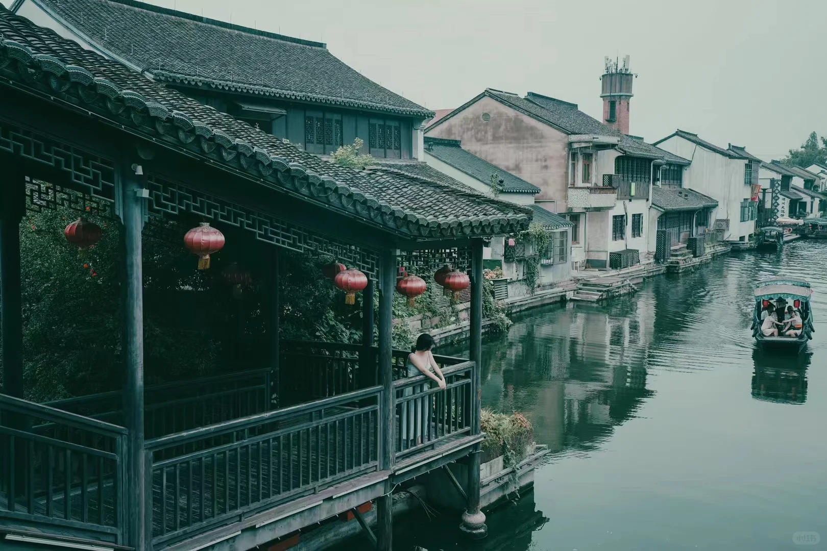 业绩增长是当前防御性的主要方向， 不过这里要也担忧的是月底美国首次辩论...
