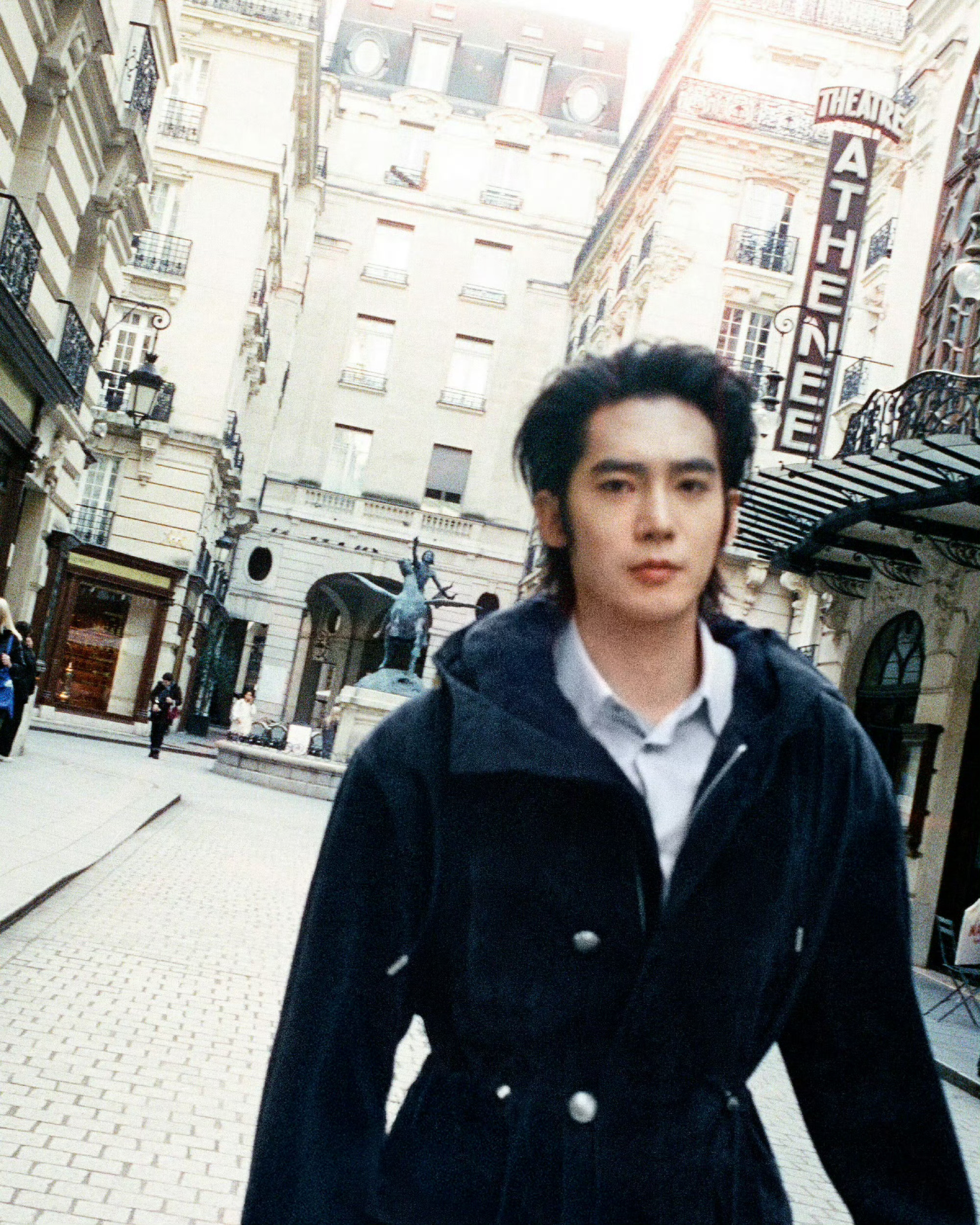 品牌大使于适上线为Dior 2026冬季男装秀预热😎巴黎男装周时尚灵感解读