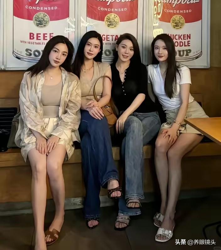 闺蜜聚会，快乐加倍！👯‍♀️👯‍♀️👯‍♀️