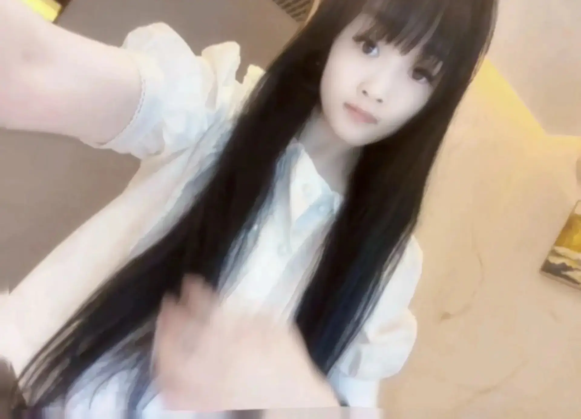 我的世界很小 小到有一点幸福就知足啦