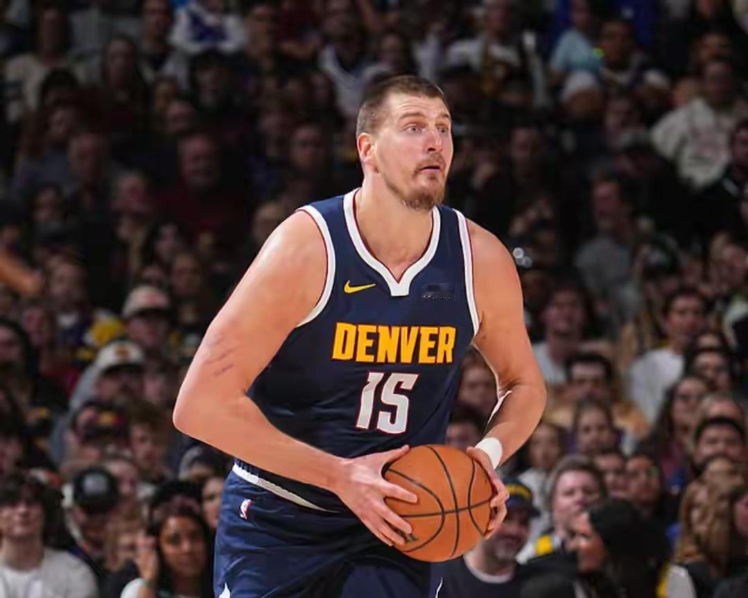 杨瀚森、徐昕、余嘉豪身体天赋都应该比约基奇强，可以好好研究一下约基奇的技术动作和