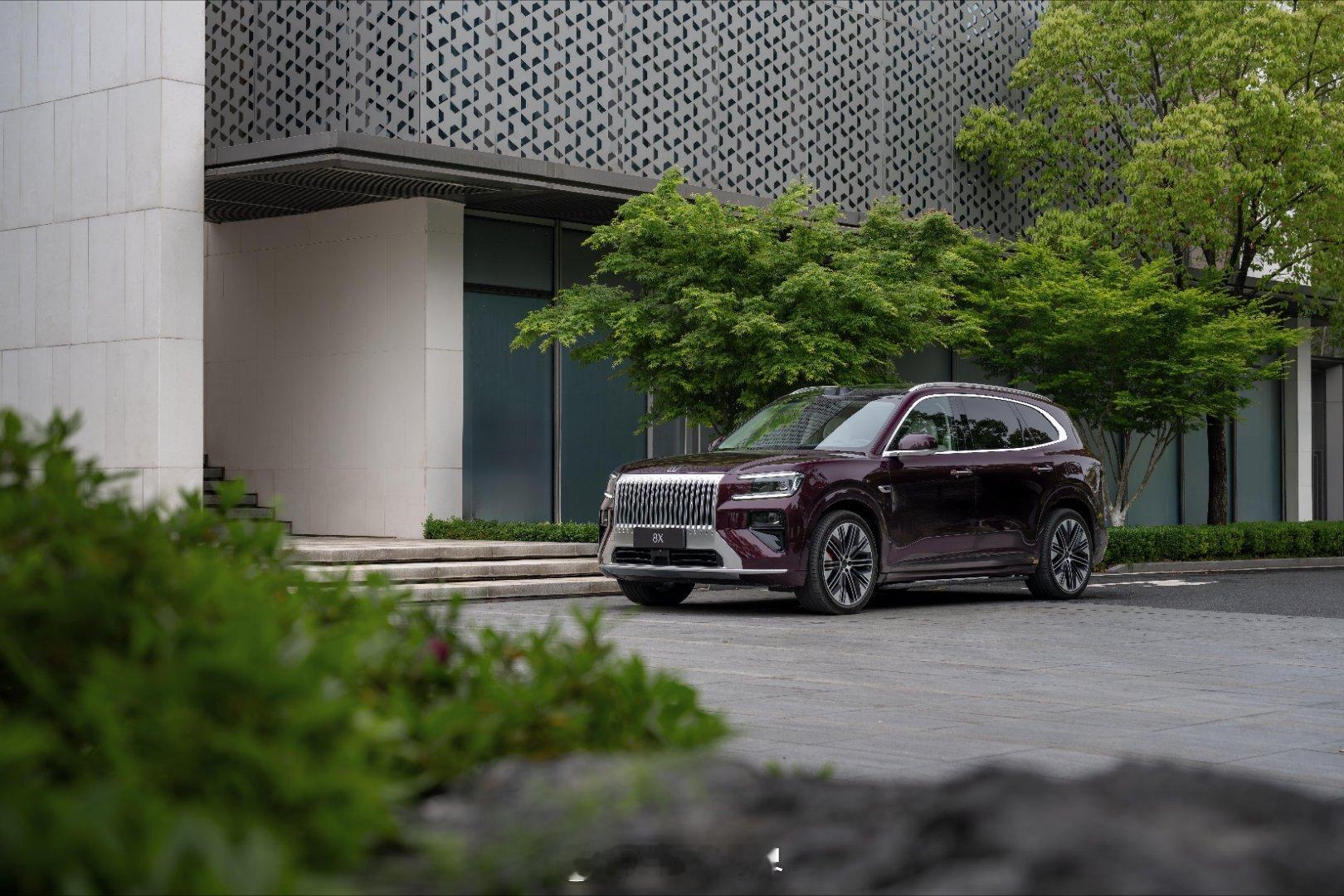 类人的辅助驾驶是什么体验未来的AI司机，开车可能比人类更“懂人情世故”。我们总觉