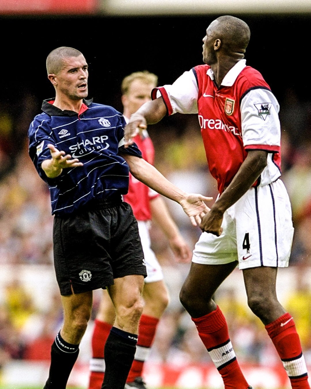 【老照片】 英超 Roy Keane 🆚 Patrick Vieria 