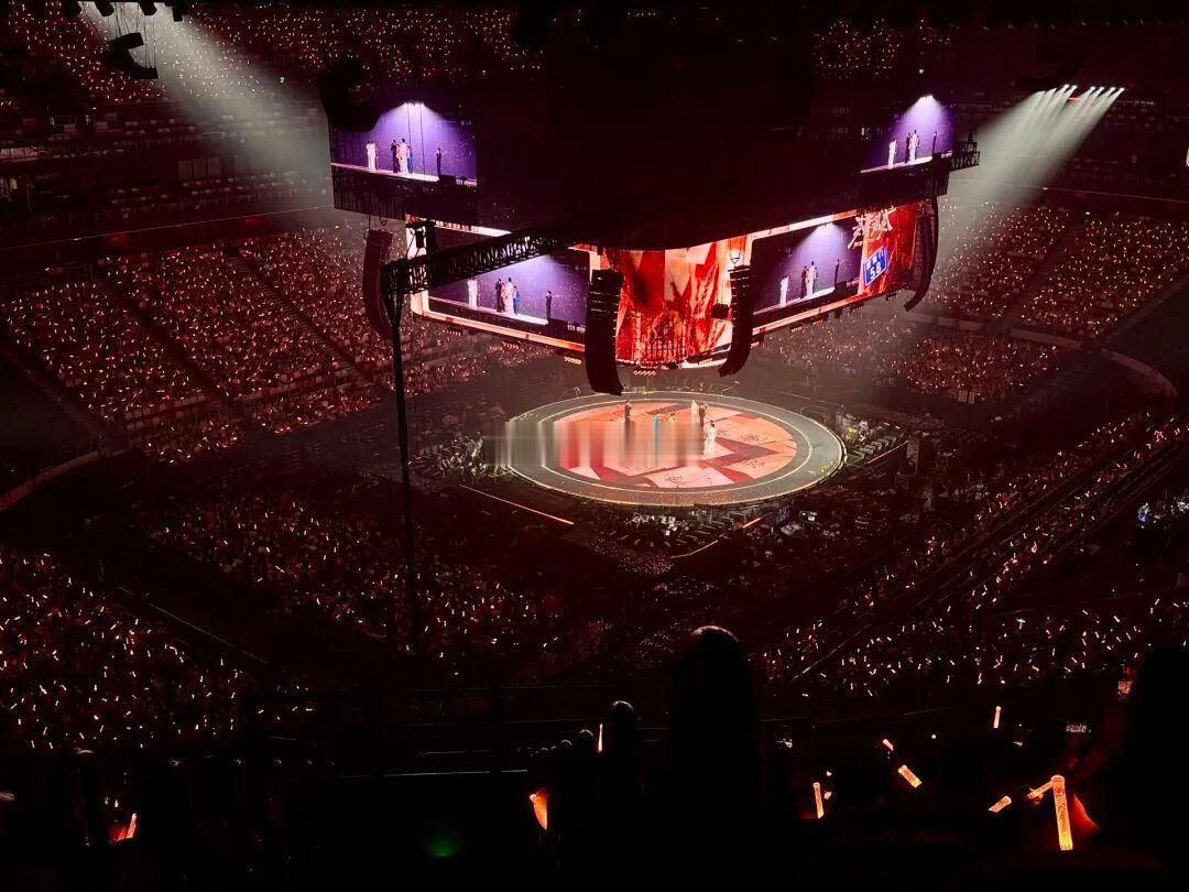 上周十个勤天三晚演唱会、厦金青少年游泳比赛在厦门奥体中心双线举行，但好像没有什么