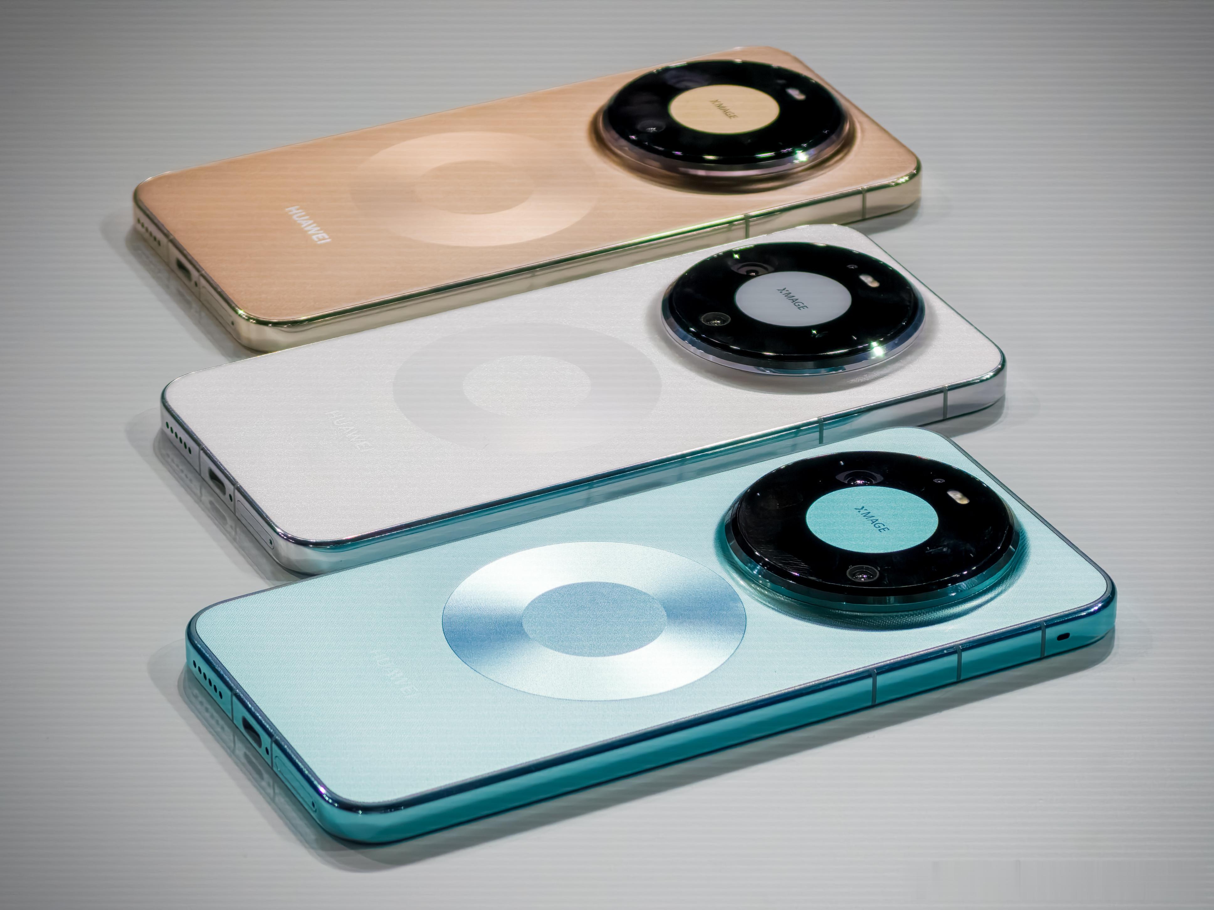 华为 Mate 80 系列。 